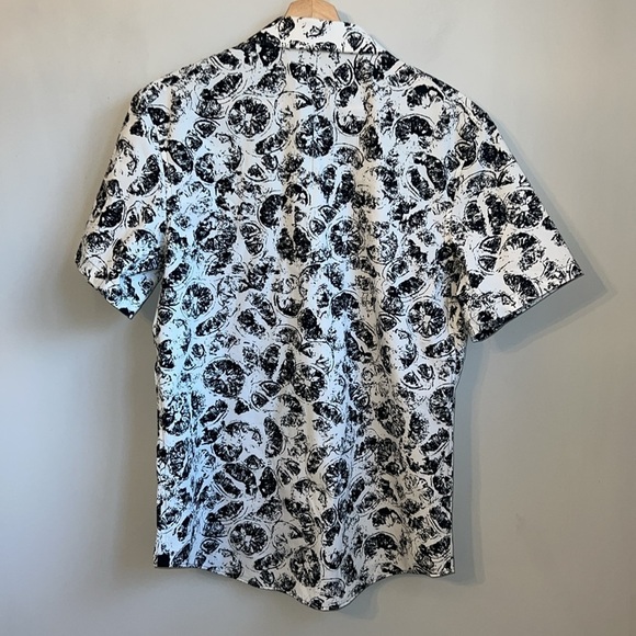 Lululemon Down to the Wire Slim Fit Short Sleeve SZ M - Picture 5 of 6